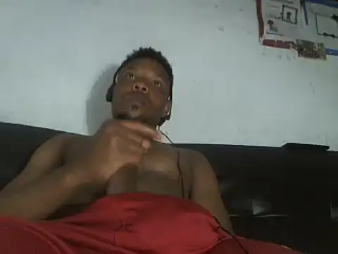 hugo3918  online show from February 20, 3:56 am