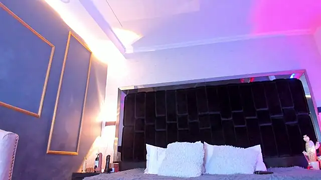 Snapshot of NikkySmiith chatting on January 28, 1:29 am NikkySmiith online show from January 28, 1:29 am