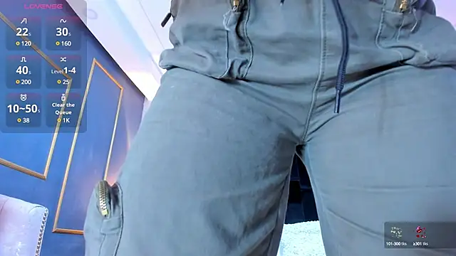 Snapshot of NikkySmiith chatting on February 10, 1:57 am NikkySmiith online show from February 10, 1:57 am