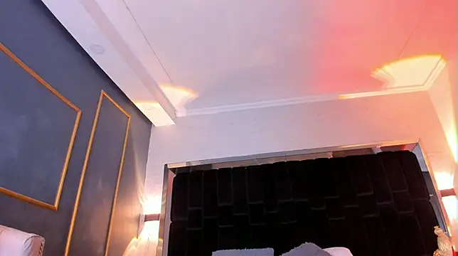 Snapshot of NikkySmiith chatting on February 15, 10:31 pm NikkySmiith online show from February 15, 10:31 pm