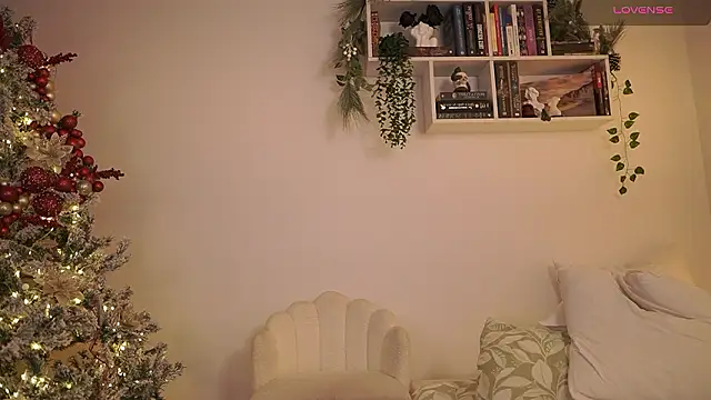 EmilyxRose - online show from December 2, 10:23 pm