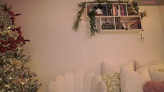 EmilyxRose - online show from December 6, 10:19 pm