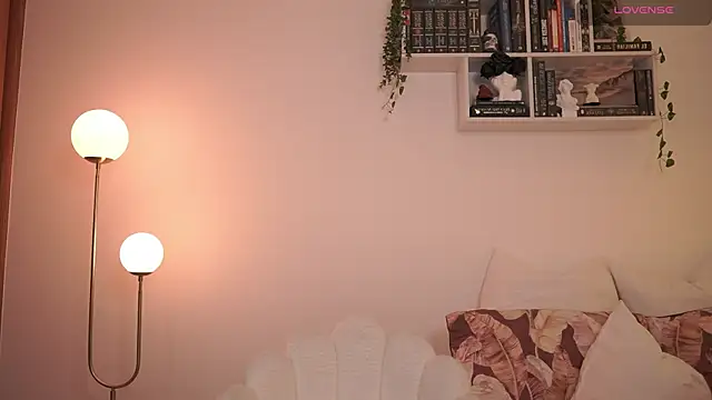 EmilyxRose - online show from February 9, 9:49 pm