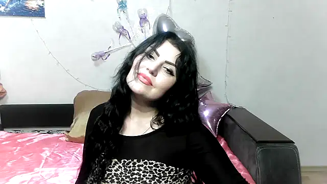 Snapshot of kataleya94 chatting on December 19, 10:53 pm kataleya94 online show from December 19, 10:53 pm