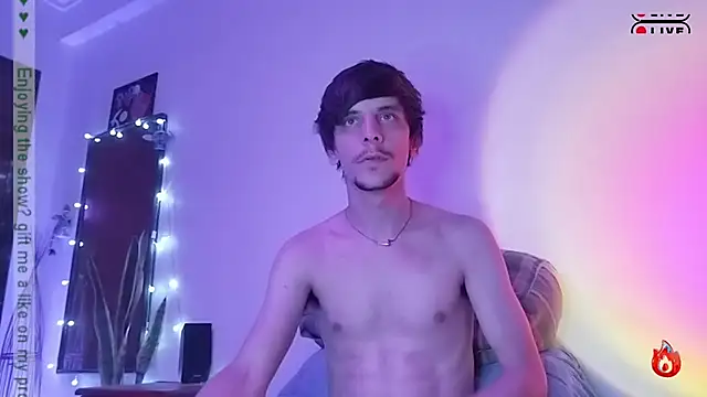 Snapshot of tobix_ chatting on January 19, 5:58 am tobix online show from January 19, 5:58 am