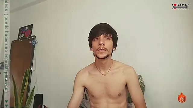 Snapshot of tobix_ chatting on January 20, 7:35 pm tobix online show from January 20, 7:35 pm