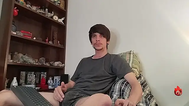 Snapshot of tobix_ chatting on March 17, 7:24 am tobix online show from March 17, 7:24 am