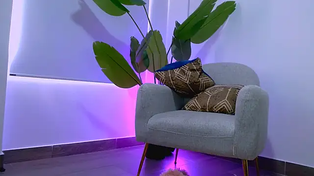 Sara ow online show from February 17, 7:20 pm