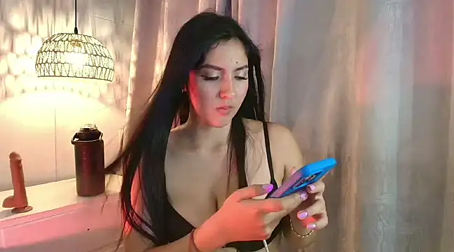 MarianaBenz online show from February 7, 2:29 am