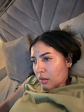 MarianaBenz online show from February 10, 8:31 pm