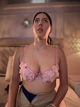 MarianaBenz online show from February 19, 9:58 pm