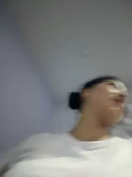 MarianaBenz online show from March 9, 12:00 am