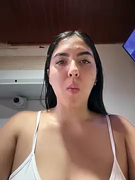 MarianaBenz online show from February 5, 11:53 pm