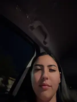 Snapshot of MarianaBenz chatting on June 29, 2:51 am MarianaBenz online show from June 29, 2:51 am