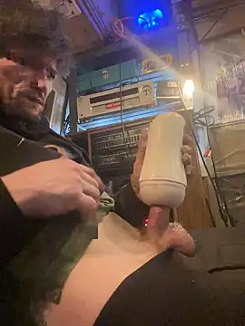 Followthepiper online show from January 19, 11:00 pm