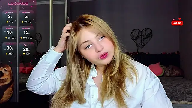 shy blondiee online show from February 12, 12:16 am