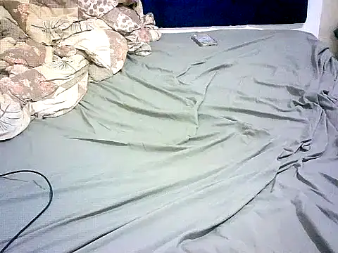 honeypotsweet online show from April 18, 7:58 pm