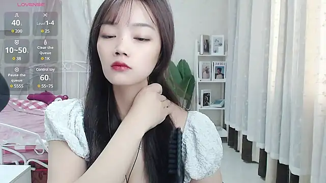 Snapshot of Jenny-Z chatting on March 15, 2:46 am Jenny-Z online show from March 15, 2:46 am