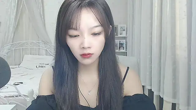Snapshot of Jenny-Z chatting on September 18, 2:13 am Jenny-Z online show from September 18, 2:13 am