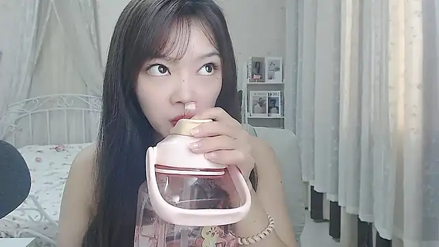 Snapshot of Jenny-Z chatting on September 24, 1:53 am Jenny-Z online show from September 24, 1:53 am