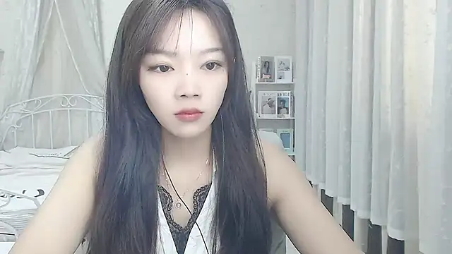 Snapshot of Jenny-Z chatting on October 4, 1:47 am Jenny-Z online show from October 4, 1:47 am