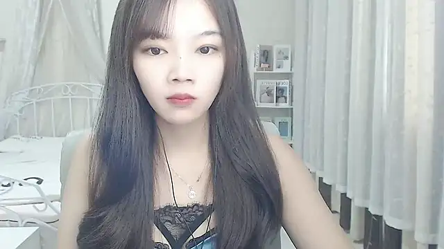 Snapshot of Jenny-Z chatting on October 16, 1:39 am Jenny-Z online show from October 16, 1:39 am
