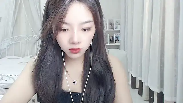 Snapshot of Jenny-Z chatting on June 25, 1:49 am Jenny-Z online show from June 25, 1:49 am