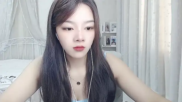 Snapshot of Jenny-Z chatting on July 9, 1:31 am Jenny-Z online show from July 9, 1:31 am
