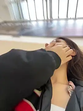 QuitieLia online show from December 26, 8:18 am