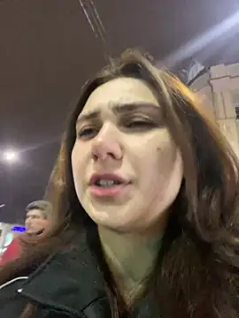 QuitieLia online show from December 26, 3:10 pm