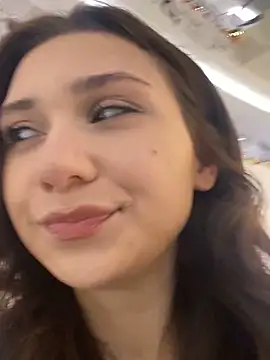 QuitieLia online show from January 12, 3:25 pm