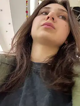 QuitieLia online show from January 16, 3:24 pm