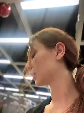 QuitieLia online show from October 25, 8:22 am