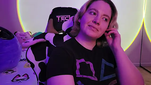 InternetFairy XO online show from February 2, 6:48 am