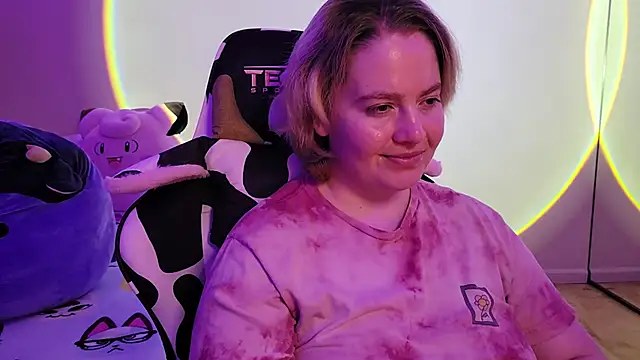 InternetFairy XO online show from February 11, 8:26 am