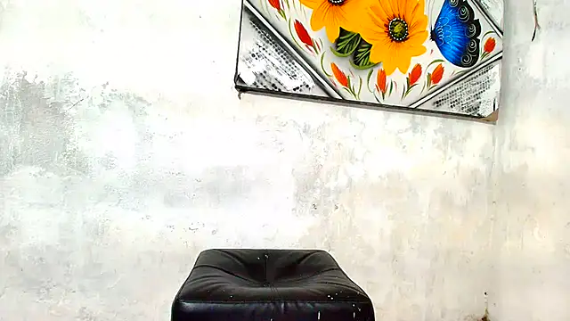 luciana daza online show from January 8, 1:00 am