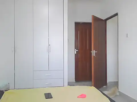 petiteebony 81 online show from November 2, 6:16 am