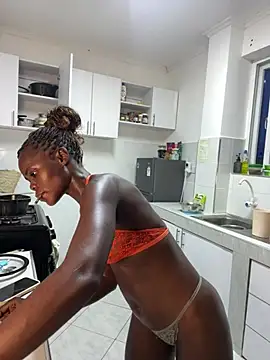 petiteebony 81 online show from March 24, 4:56 pm