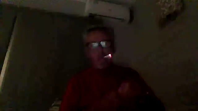 Snapshot of tuggy59 chatting on November 25, 6:24 am tuggy59 online show from November 25, 6:24 am