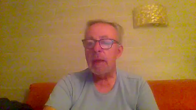 tuggy59 online show from April 1, 4:35 am