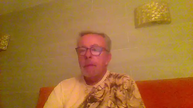 tuggy59 online show from April 22, 4:15 am