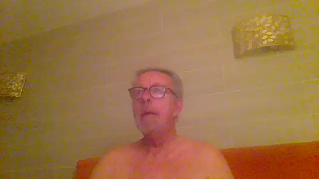 tuggy59 online show from April 23, 5:08 am