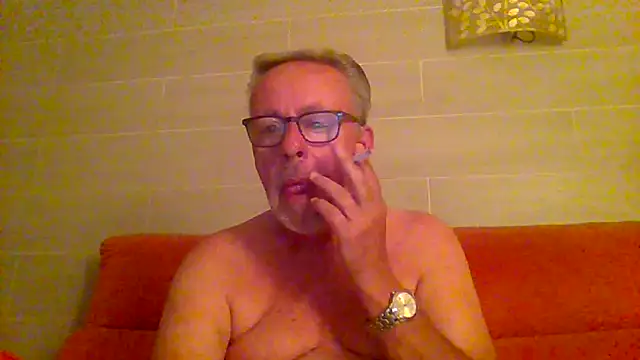 tuggy59 online show from June 6, 4:06 am