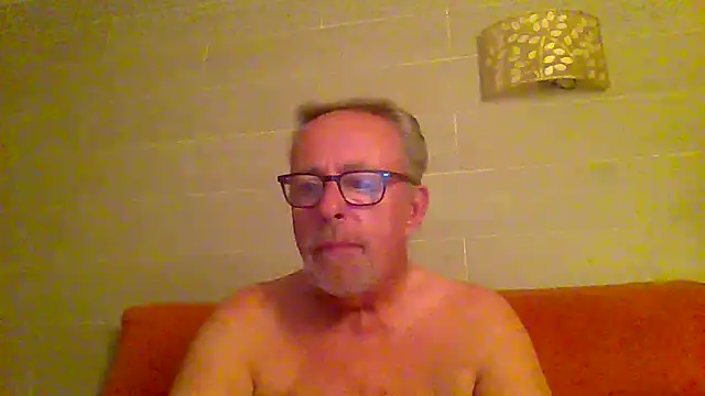 tuggy59 online show from June 9, 3:29 am