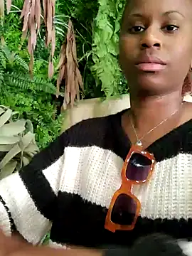 Jeniffer Jarvis online show from February 17, 2:15 pm