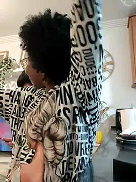 Jeniffer Jarvis online show from March 9, 8:42 pm