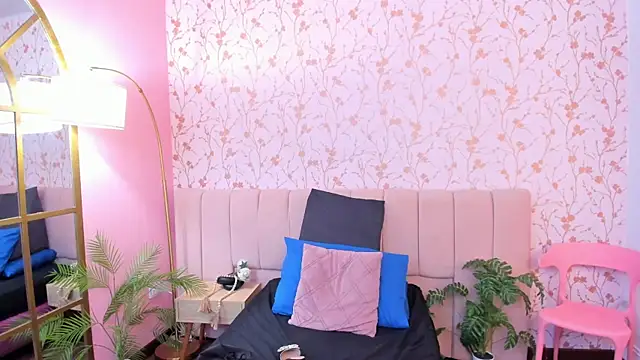 taylor bennet online show from February 28, 12:06 pm