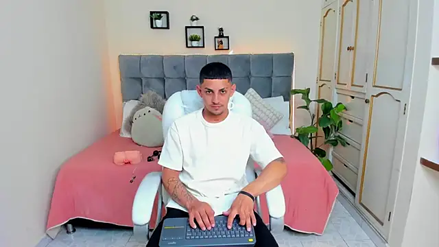 Alex cute77 online show from January 9, 12:09 pm