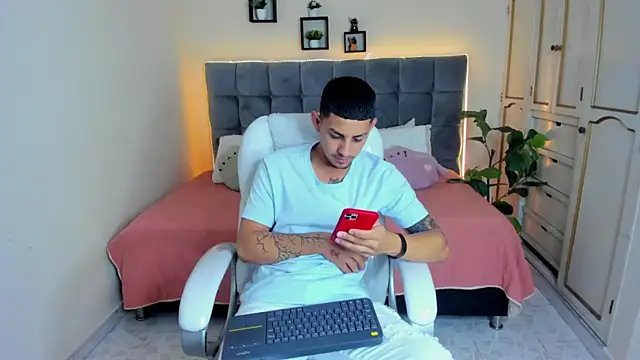 Alex cute77 online show from January 14, 12:14 pm