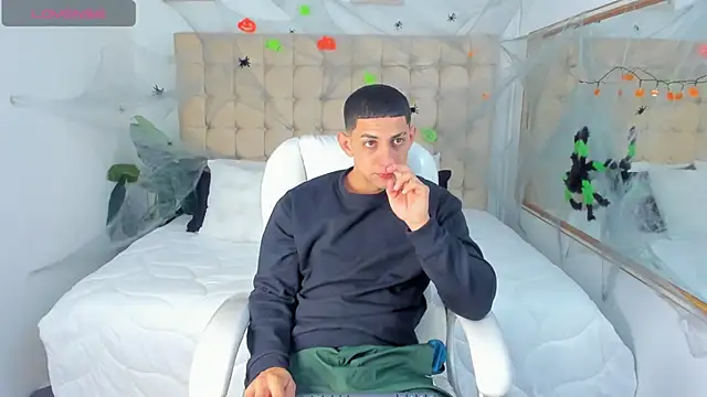 Alex cute77 online show from October 6, 12:24 pm